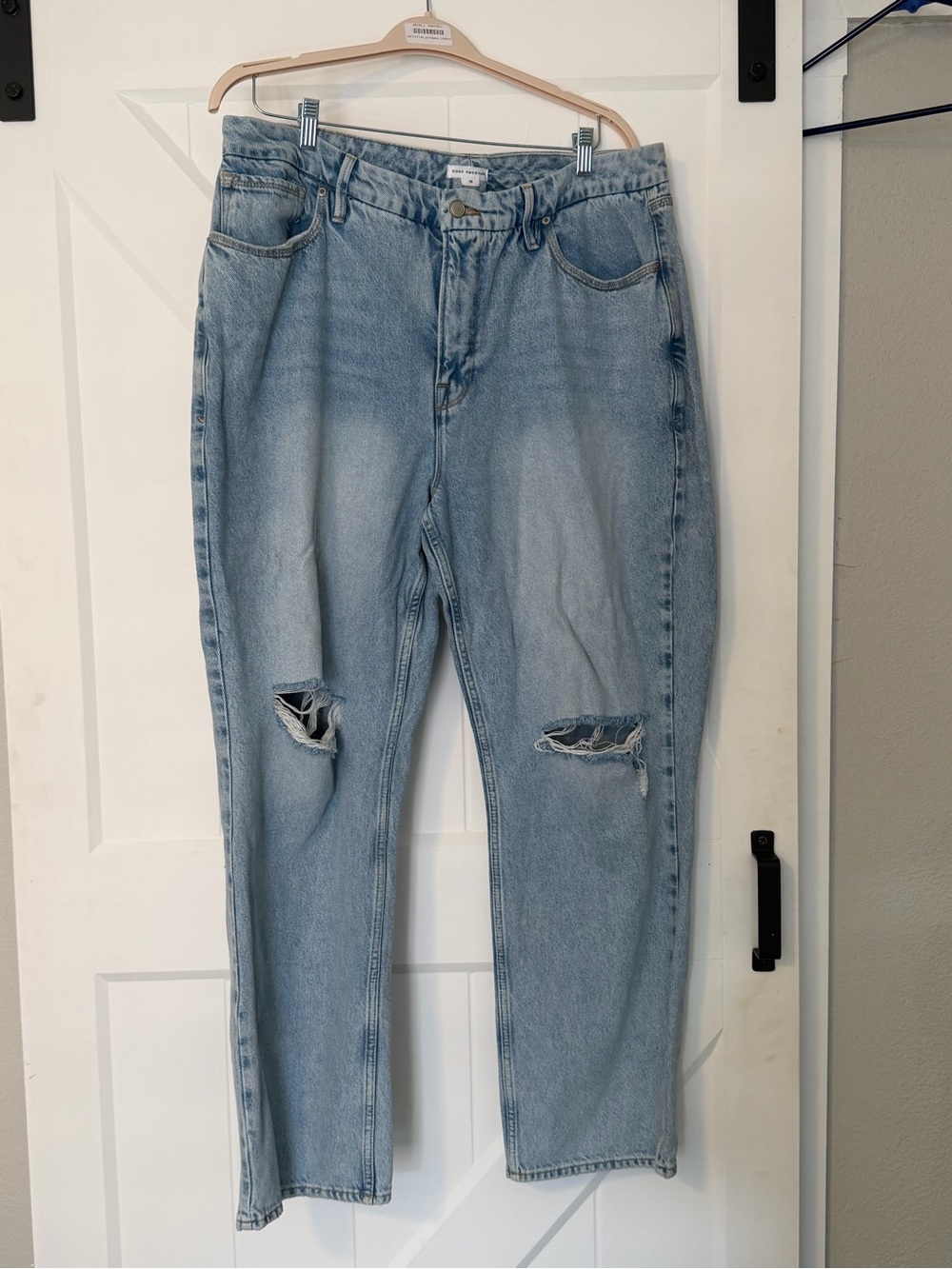 Good American Size 16 Light Wash Distressed Straight Leg Jeans